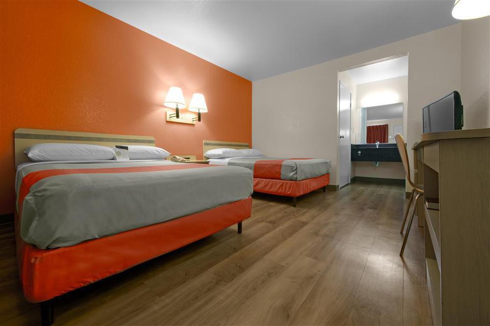 Motel 6 Lehi, Ut - Thanksgiving Point Номер фото