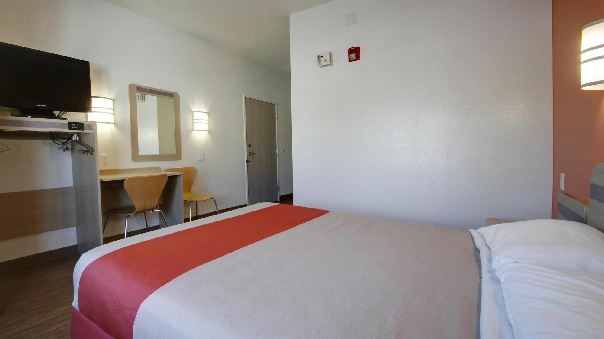 Motel 6 Lehi, Ut - Thanksgiving Point Екстер'єр фото